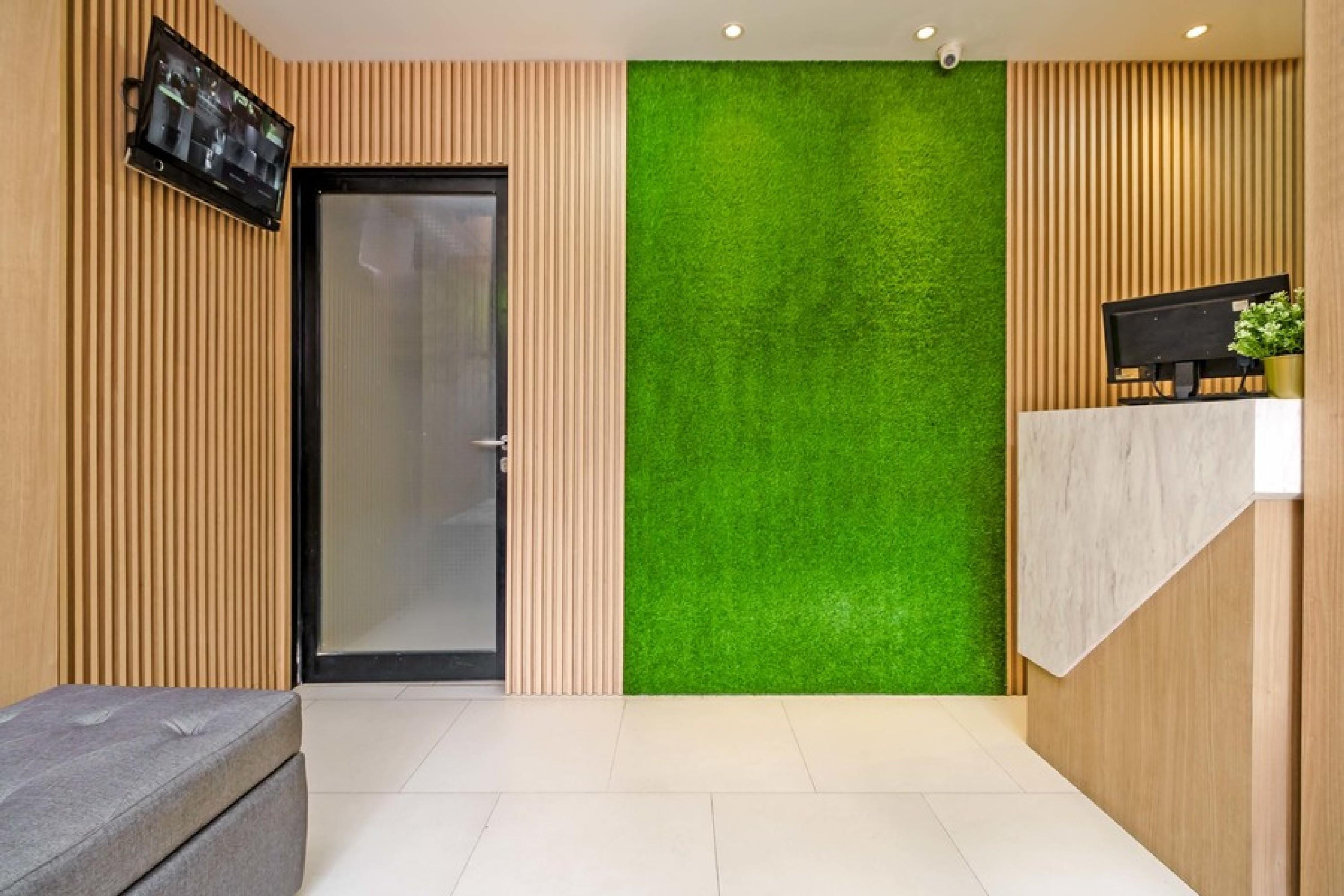 Hotel Reddoorz @ Mangga Besar 2 Giacarta Esterno foto
